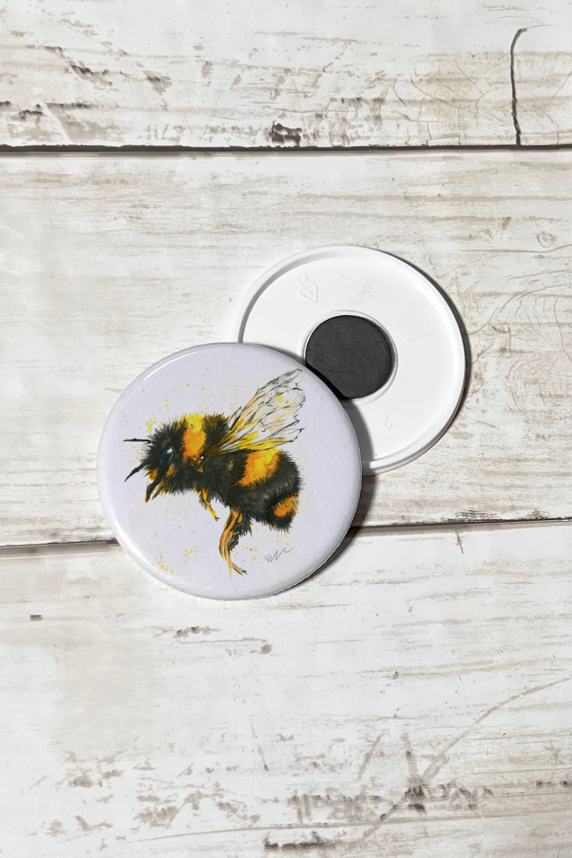 Betty the Bee Magnet Victoria Gordon Art Trade